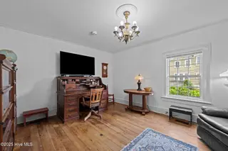 409 Hancock Street, New Bern, NC 28560 – photo 13: 10-web-or-mls-DSC_7883