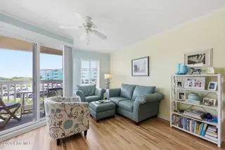 1904 E Ft Macon Road 144, Atlantic Beach, NC 28512 – photo 7: Living