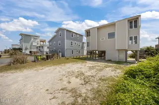 3909 W Beach Drive, Oak Island, NC 28465 – photo 17: 48-web-or-mls-IMG_4652