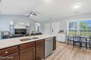 2325 White Oak River Road, Maysville, NC 28555 – photo 5: 2325 white oak river _ Interior (6 of 19