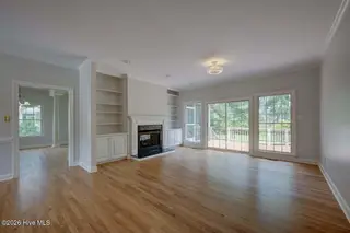 606 Taberna Circle, New Bern, NC 28562 – photo 4: 23-606_Taberna_Cir-23