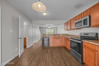 6007 Grandeur Avenue, Jacksonville, NC 28546 – photo 11: 19-web-or-mls-IMG_5294