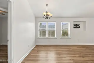 134 Luke Court, New Bern, NC 28560 – photo 18: Living Room