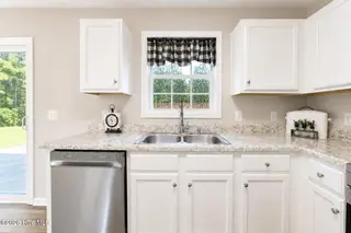 174 Ashbury Park Lane, Richlands, NC 28574 – photo 17