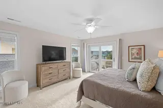 910 Canal Drive Unit B, Carolina Beach, NC 28428 — 4-bedroom condo, Carolina Beach, NC, photo 20 of 55: images-20