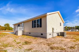 853 Yaupon Drive SW, Calabash, NC 28467 — 3-bedroom home in Clariday Estates, Calabash, NC, photo 21 of 22: 1Q3A0796(2)-Edit--web-2
