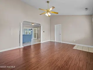 302 Foxridge Lane, Hubert, NC 28539 — 3-bedroom home in Foxtrace, Hubert, NC, photo 5 of 38: 31-web-or-mls-P8255653