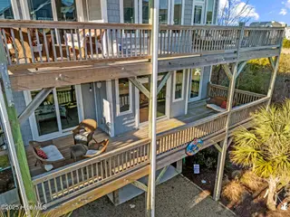 317 Oceanaire Lane, Surf City, NC 28445 – photo 5: DJI_20250114095700_0280_D