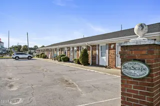 121 Old Causeway Road 12, Atlantic Beach, NC 28512 – photo 3: 2-web-or-mls-121-OldCausewayRd-U12-002