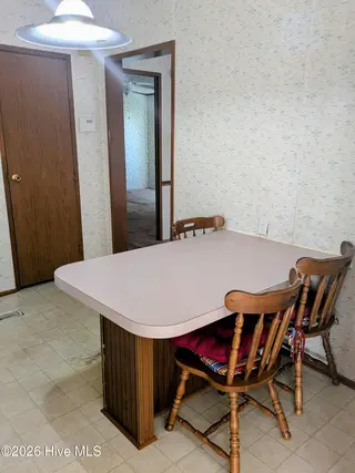 3120 Mobleys Bridge Road, Grimesland, NC 27837 – photo 4: Eat in Kitchen