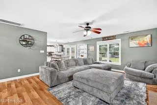 401 Savannah Drive, Jacksonville, NC 28546 – photo 8: 08