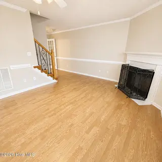 3917 Sterling Pointe Drive Kk4, Winterville, NC 28590 – photo 3: living room 3