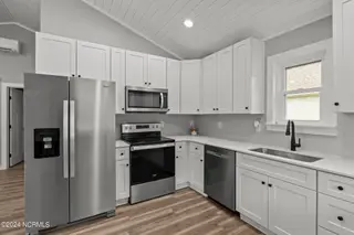 162 Long Pond Loop, Swansboro, NC 28584 – photo 16: Photo of similar home