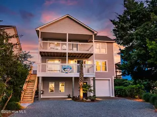 612 S Topsail Drive, Surf City, NC 28445 – photo 1: front