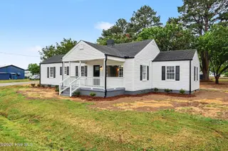 5262 Us 70, Princeton, NC 27569 – photo 4: 004_file_1692