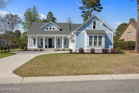 788 Breezewood Dr SE, Bolivia