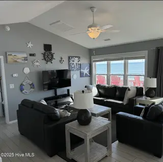 618 N Shore Drive, Surf City, NC 28445 – photo 10: IMG_2562