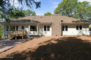10 Catalpa Lane N, Pinehurst, NC 28374 — 3-bedroom home in Unit 10, Pinehurst, NC, photo 2 of 5: 19-40_10 Catalpa Ln. N, Pinehurst, NC 28