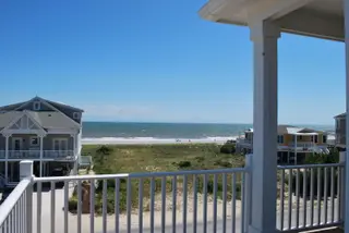 672 Ocean Boulevard W, Holden Beach, NC 28462 – photo 5: DSC_0170