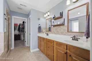 105 Pecan Court, Elizabeth City, NC 27909 – photo 24: Primary Ensuite Bathroom