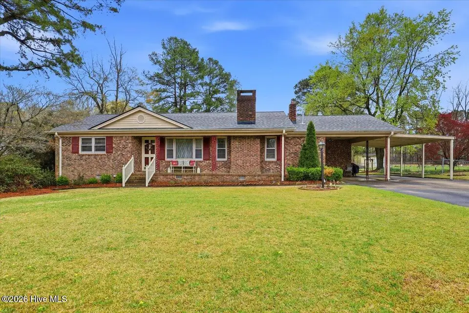5410 Lakehaven Court, Wilson, NC 27896 – photo 1 of 32: Front Exterior