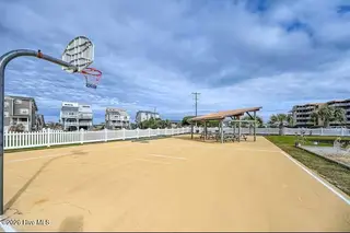 1822 New River Inlet Road Unit 1304a, North Topsail Beach, NC 28460 – photo 22: Amenities 3