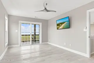 404 Perkins Road, Beaufort, NC 28516 – photo 24: 35-web-or-mls-34-print-590A0327_edit