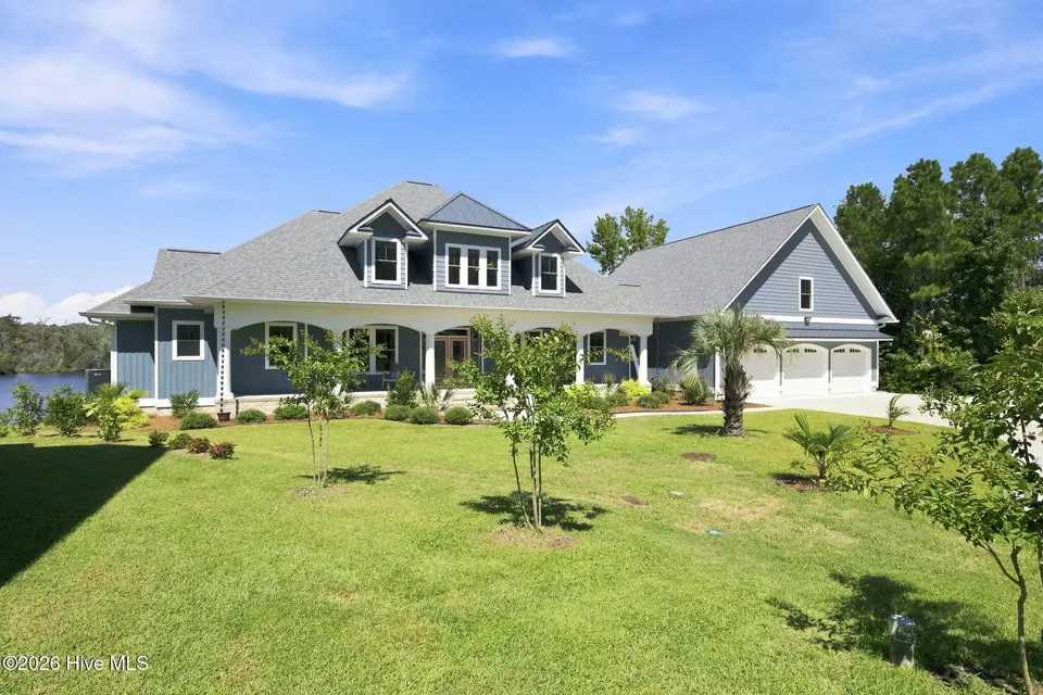 248 Highwood Lane, New Bern, NC 28562 – photo 1 of 66: 1-web-or-mls-DSC_6548