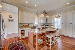 214 Nun Street, Wilmington, NC 28401 – photo 6: Kitchen