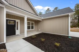 100 Maple Court, Havelock, NC 28532 – photo 4: 40-web-or-mls-0C0A2798