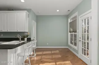 406 Hillcrest Drive, Morehead City, NC 28557 – photo 19: Eat-in breakfast nook