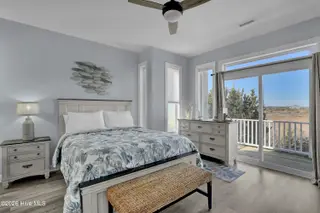 3809 Island Drive, North Topsail Beach, NC 28460 – photo 21: Master Suite, First Level