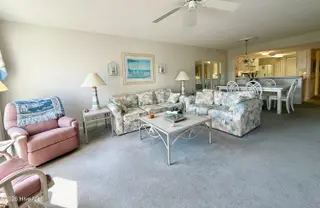 10300 Coast Guard Road D108 Point Emerald Villas, Emerald Isle, NC 28594 – photo 13: Family Room