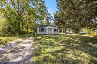 117 Beaufort Drive, Havelock, NC 28532 – photo 4: 4-web-or-mls-0C0A2859