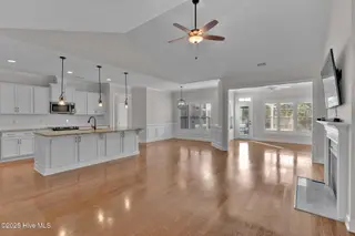 3235 Oceanic Bay Drive, Southport, NC 28461 – photo 19: 3235 Oceanic Bay Dr-18