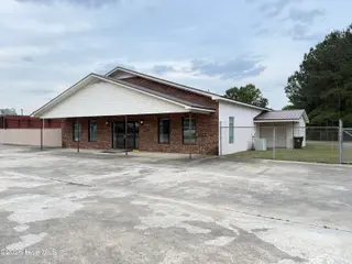 906 N Breazeale Avenue, Mount Olive, NC 28365 – photo 2: IMG_7220