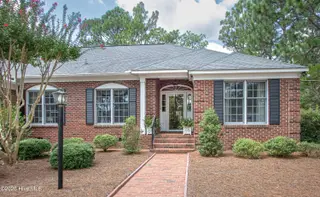 7 Overcup Lane, Pinehurst, NC 28374 – photo 3: ExteriorEntry1