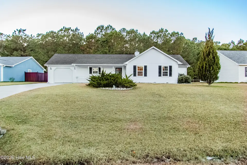 148 Byrum Run, Hubert, NC 28539 — 3-bedroom home in Foxlair, Hubert, NC, photo 1 of 32: Front of home