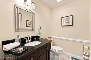 8002 Club House Drive, New Bern, NC 28562 – photo 20: 27-web-or-mls-0C0A1677