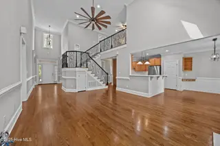 809 Chesapeake Place, Greenville, NC 27858 – photo 8: 61-web-or-mls-IMG_9989