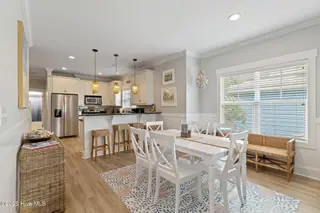 704 Ocean Boulevard 2, Carolina Beach, NC 28428 – photo 19: Main living