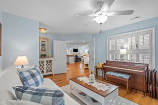 117 Lighthouse Drive, Carolina Beach, NC 28428 – photo 10: 30-web-or-mls-DSC05406