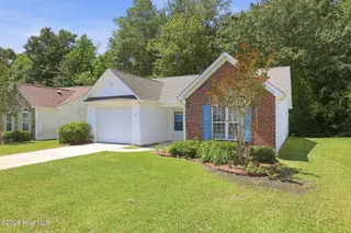 3907 Elizabeth Avenue, New Bern, NC 28562 – photo 3: 3-web-or-mls-0C0A5392