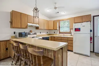 128 Doe Drive, Emerald Isle, NC 28594 – photo 12: 21-web-or-mls-img_4487
