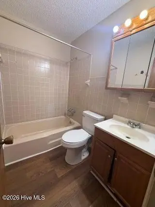 326 Kennedy Street, Winterville, NC 28590 – photo 21: Bath