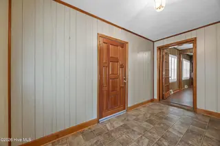 301 Dewitt Street, Jacksonville, NC 28540 — 5-bedroom home in Oak Grove, Jacksonville, NC, photo 5 of 35: 8_foyer