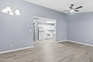 15a Masters Court Drive, New Bern, NC 28562 — 2-bedroom townhome in River Bend, New Bern, NC, photo 3 of 36: 15a Masters Court Drive