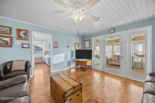 170 Ocean Boulevard W, Holden Beach, NC 28462 – photo 23: 32-web-or-mls-IMG_1358