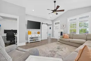 2303 W Yacht Drive, Oak Island, NC 28465 — 3-bedroom home, Oak Island, NC, photo 9 of 49