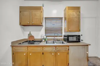 209 Queen Street, Wilmington, NC 28401 – photo 10: 010_img_2618__917